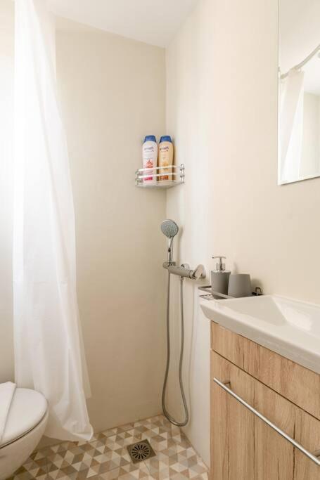 Brand New Bright Modern 6Bdr Apt-1Min To Acropolis Athen Eksteriør billede
