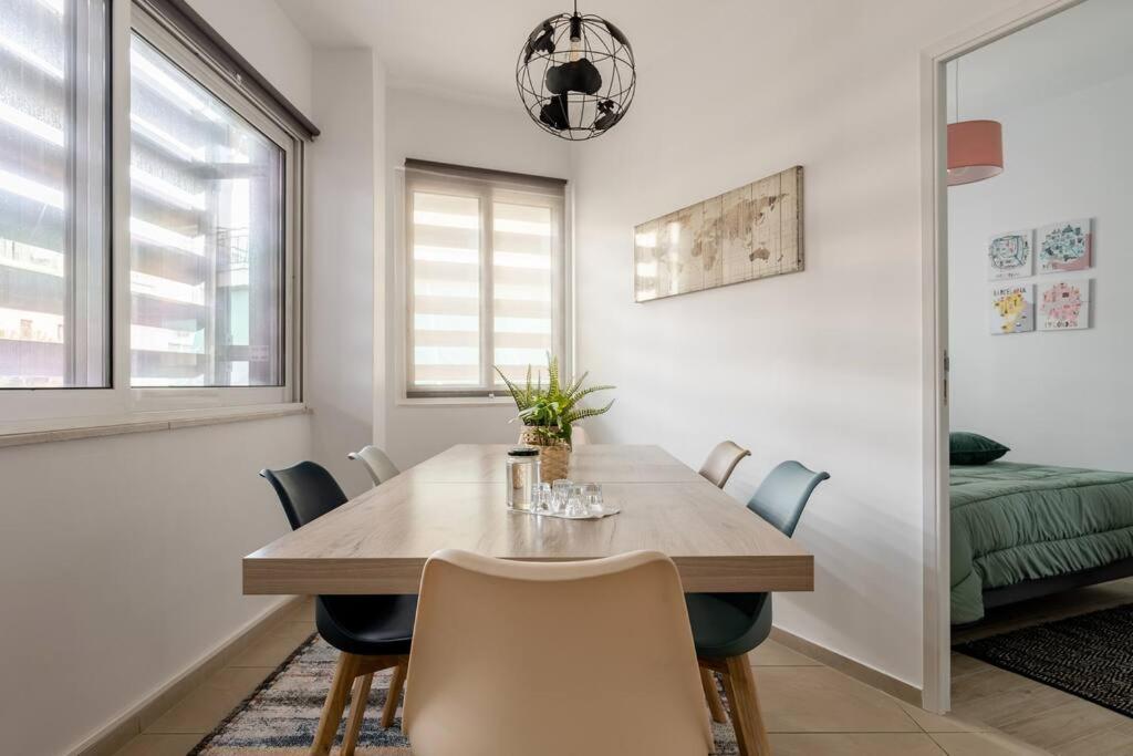 Brand New Bright Modern 6Bdr Apt-1Min To Acropolis Athen Eksteriør billede