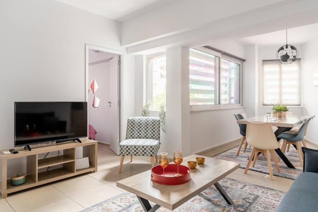 Brand New Bright Modern 6Bdr Apt-1Min To Acropolis Athen Eksteriør billede